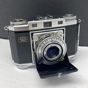 ZEISS Contina II Folding 524/24 35MM Film RF Camera Novar 45MM 3.5 Lens